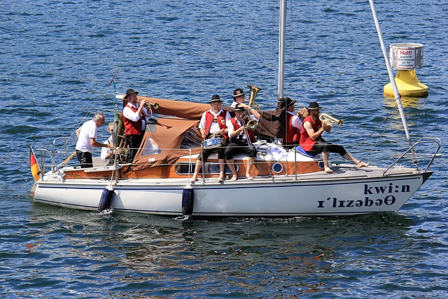 仅巩固了与 仅巩固了与